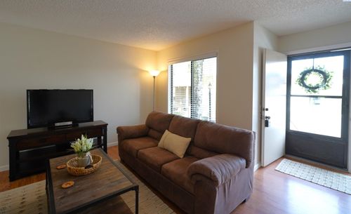 apt-2-600 Sw Crestview St, Pullman, WA, 99163-2162 | Card Image