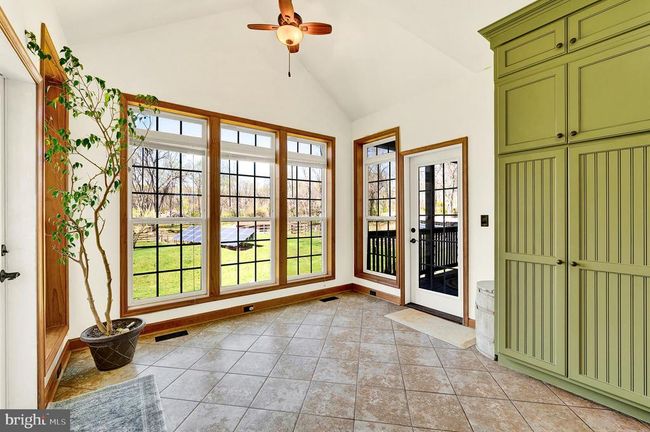 1058 Marsh Hawk Way, House other with 4 bedrooms, 4 bathrooms and null parking in Shepherdstown WV | Image 14