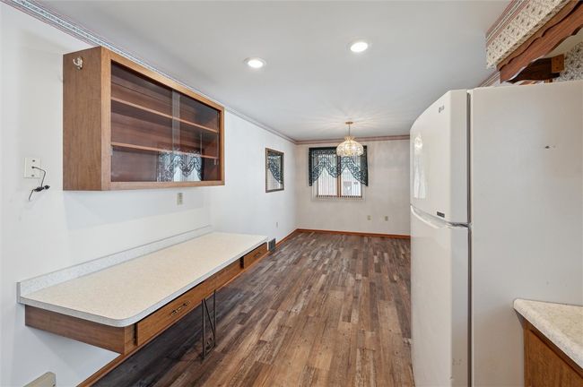 502 Sycamore St, House other with 3 bedrooms, 2 bathrooms and 2 parking in Vandergrift PA | Image 9