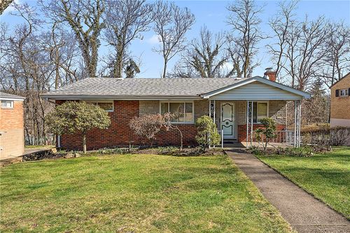 4578 Mapledale Dr, Munhall, PA, 15120-2948 | Card Image