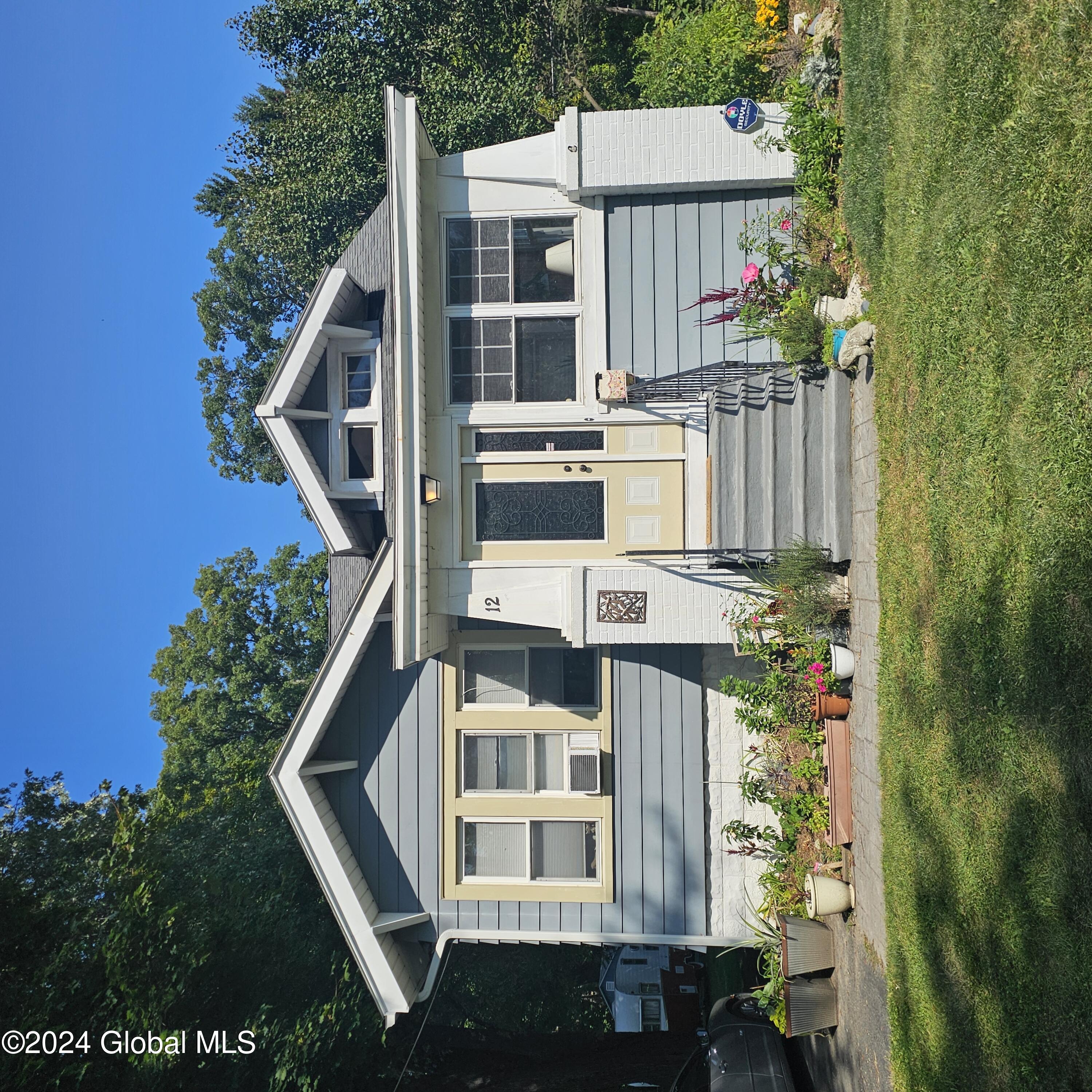 Euclid Ave, Delmar, NY 12054