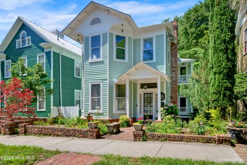 211 Ann St, Wilmington, NC, 28401-4411 | Card Image