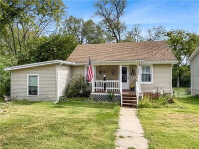 2105 Lipper Avenue, House other with 2 bedrooms, 1 bathrooms and null parking in Higginsville MO | Image 1