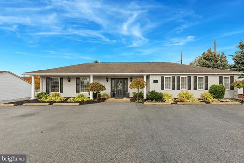 239 W Germantown Pike, EAST NORRITON, PA, 19401-1331 | Card Image