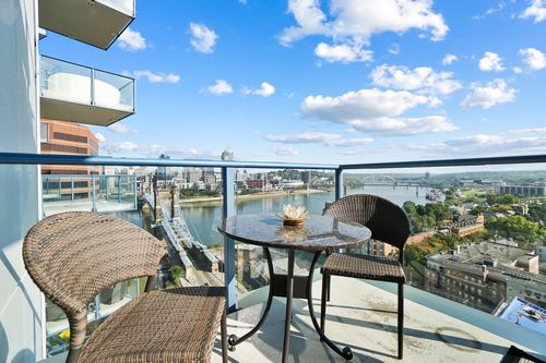 1506-1 Roebling Way, Covington, KY, 41011-2394 | Card Image