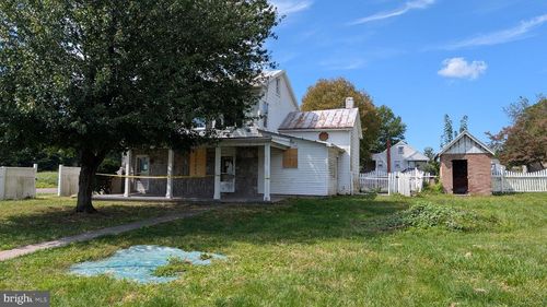 707 W Penn Ave, ROBESONIA, PA, 19551-9518 | Card Image