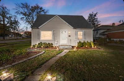 4454 Pershing Avenue, House other with 2 bedrooms, 1 bathrooms and 5 parking in Downers Grove IL | Image 1