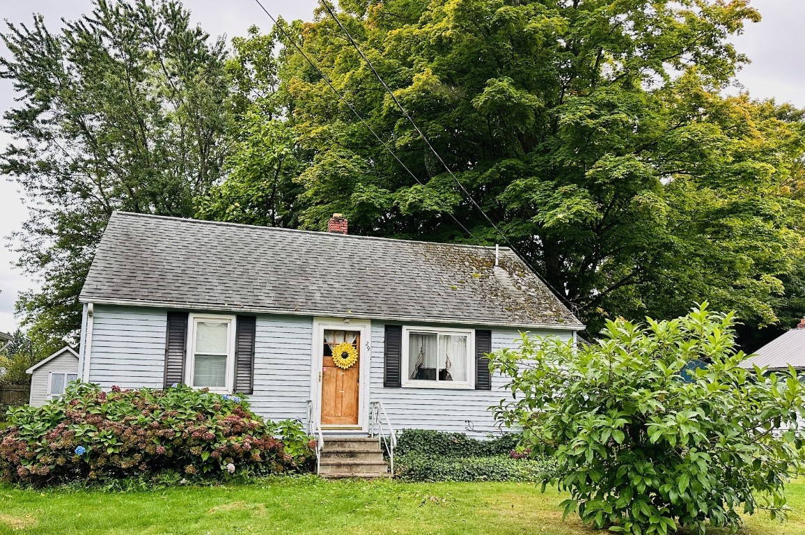 Elk Creek Ave, Girard, PA 16417