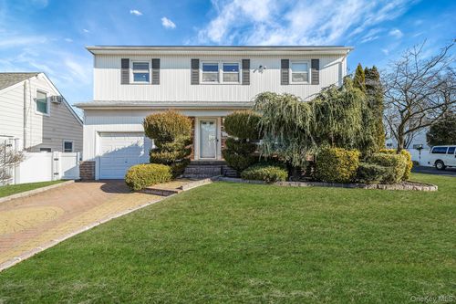 2415 Babylon Tpke, Merrick, NY, 11566-4206 | Card Image