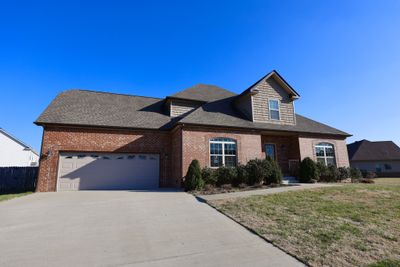 309 Ellington Dr, House other with 3 bedrooms, 2 bathrooms and 4 parking in Clarksville TN | Image 3