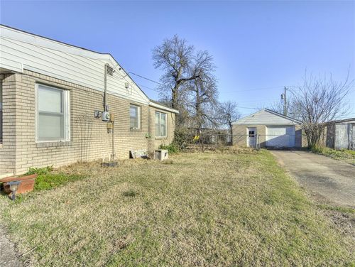 10351 Lejean Dr, Midwest City, OK, 73130-4730 | Card Image