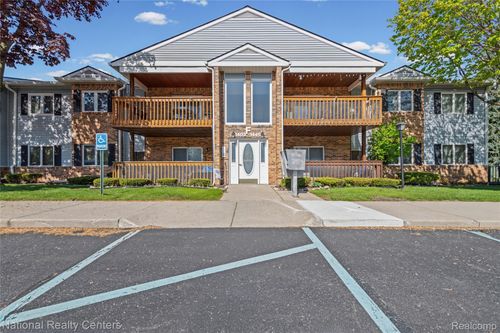 1421 Shoemaker Dr, Westland, MI, 48185-7704 | Card Image