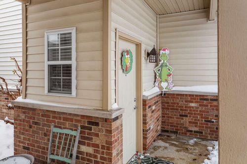 0-3761 Thornhill Cir, Champaign, IL, 61822-3548 | Card Image