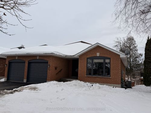 73 Oak Ridge Blvd, Belleville, ON, K8N5W3 | Card Image