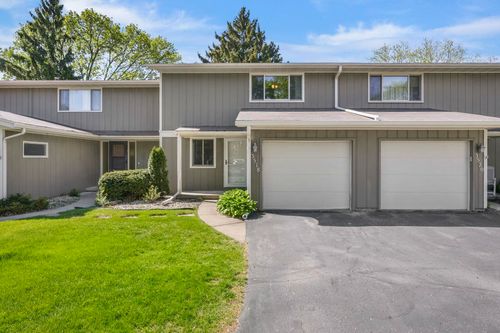 3518 Valley Ridge Road, Middleton, WI, 53562 | Card Image