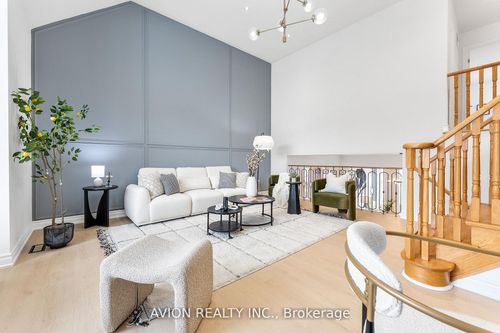 33 Brockdale St, Richmond Hill, ON, L4E4W1 | Card Image