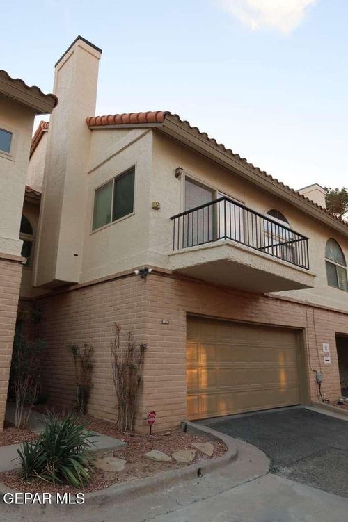 apt-g49-4614 N Stanton St, El Paso, TX, 79902-1260 | Card Image