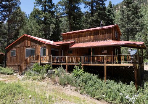 33 Two Lakes Vlg, Red River, NM, 87558 | Card Image