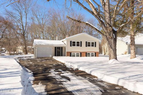 38 Greenridge Drive, Clifton Park, NY, 12065 | Card Image
