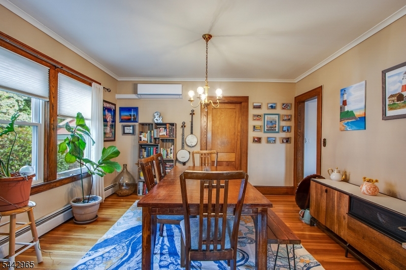 Residential in Springfield Twp. 5