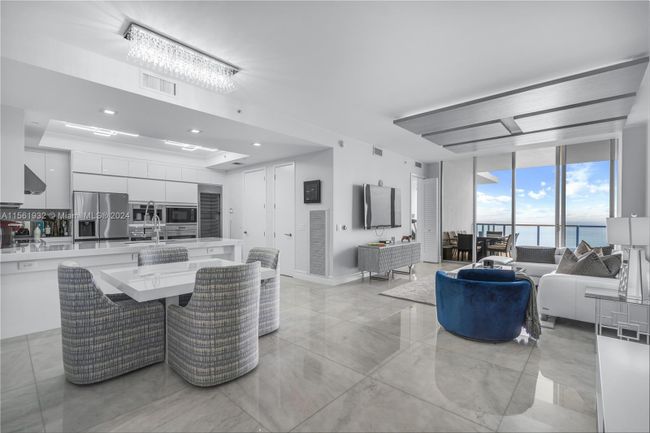 PH-04 - 9703 Collins Ave., Condo with 2 bedrooms, 2 bathrooms and null parking in Bal Harbour FL | Image 1