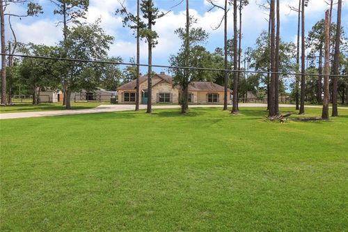 8410 County Road 466, Liverpool, TX, 77577-8000 | Card Image