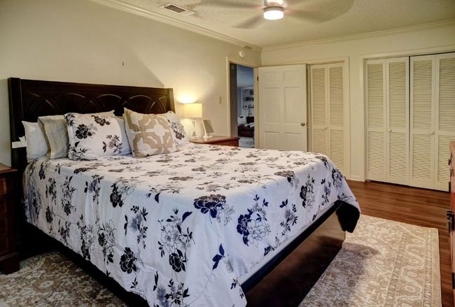 4703 Laguna Ln, House other with 3 bedrooms, 2 bathrooms and 2 parking in Austin TX | Image 15