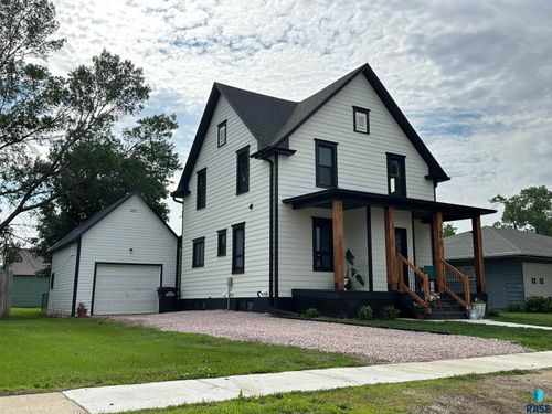 406 S High St, Menno, SD, 57045-2060 | Card Image