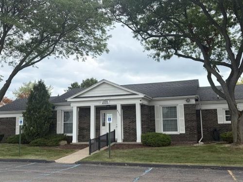 4603 Leisure Ln, Trenton, MI, 48183-4561 | Card Image