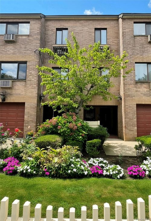 5d-u-153-14 83rd Street, New York, NY, 11414 | Card Image