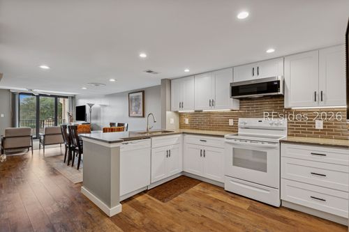 112-85 Folly Field Rd, Hilton Head Island, SC, 29928-6921 | Card Image