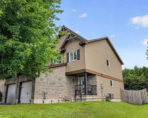 105 Rue Nathalie, Rockland, ON, K4K0J3 | Card Image