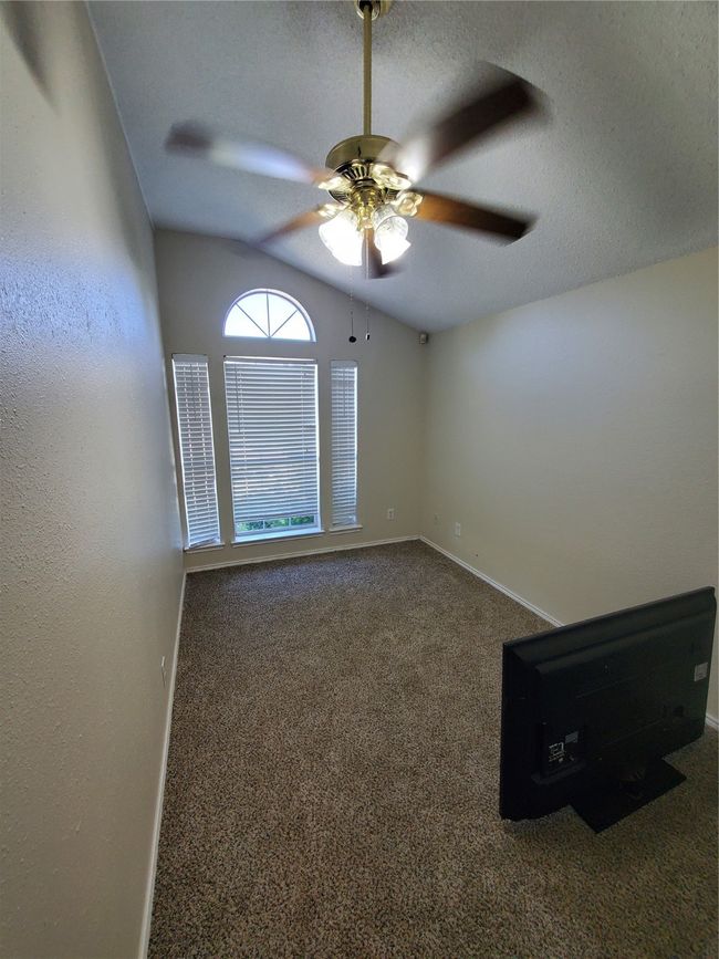 4233 Fernleaf Dr, House other with 4 bedrooms, 2 bathrooms and null parking in Fort Worth TX | Image 7