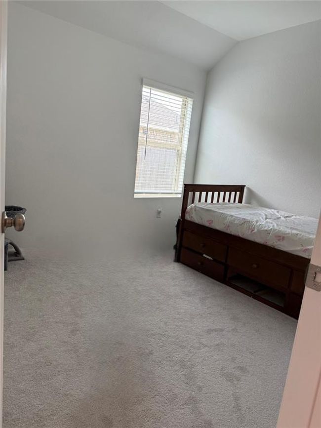 5703 Knox Landing Dr, House other with 4 bedrooms, 2 bathrooms and 2 parking in Rosenberg TX | Image 4