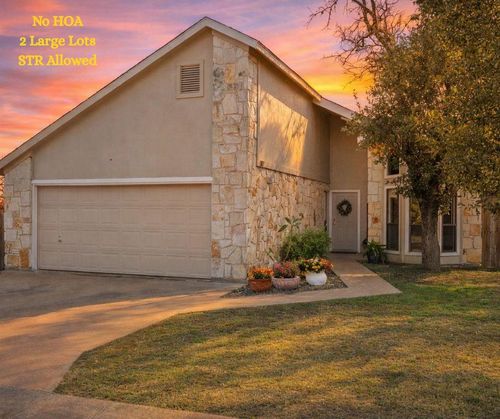 102 Pitchfork Dr, Johnson City, TX, 78636-2171 | Card Image