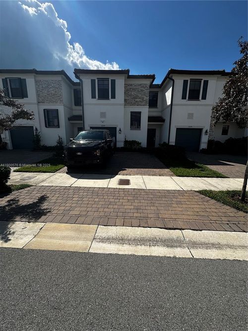 10164-10164 Sw 231st Ln, Miami, FL, 33190-1994 | Card Image