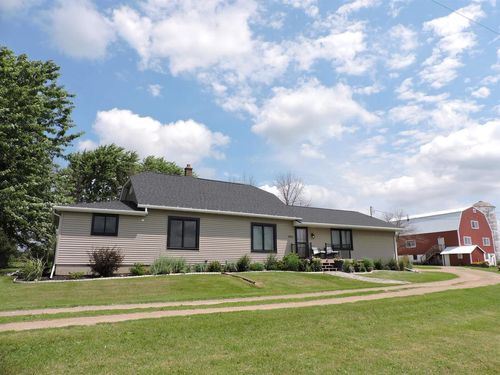 4752 Ginnow Road, OMRO, WI, 54963 | Card Image