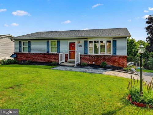 34 Allen Dr, HANOVER, PA, 17331-9389 | Card Image