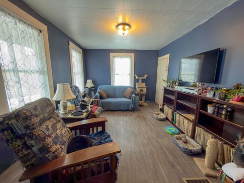 41 Ammonoosuc St, Woodsville, NH, 03785-1126 | Card Image