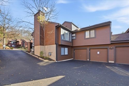 65 Aspen Dr, Basking Ridge, NJ, 07920-1974 | Card Image