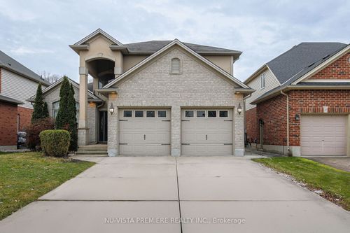 1233 Thamesridge Cres, London, ON, N6K4Z6 | Card Image