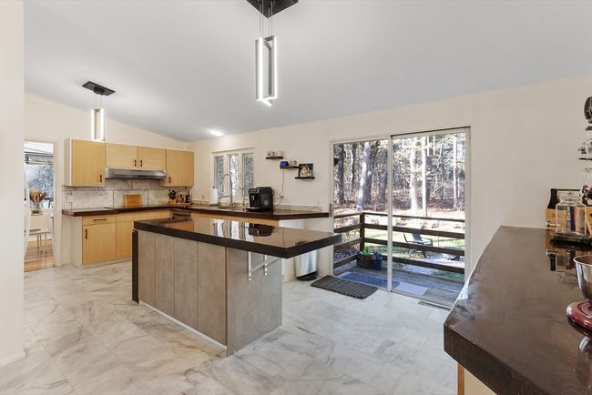 15 Holiday Rd, House other with 3 bedrooms, 2 bathrooms and 6 parking in Wayland MA | Image 12
