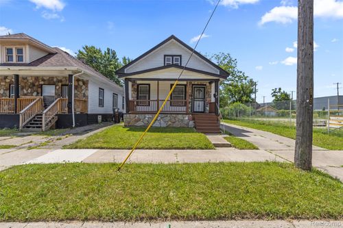 7413 Elmhurst St, Detroit, MI, 48204-1202 | Card Image