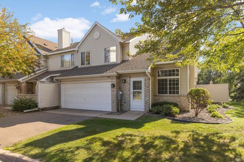9383 Turnberry Alcove, Woodbury, MN, 55125-7714 | Card Image