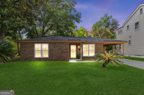 325 Forrest Ave, Savannah, GA, 31404-1803 | Card Image