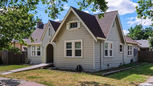 1040 W Poplar Street, Stockton, CA, 95203 | Card Image