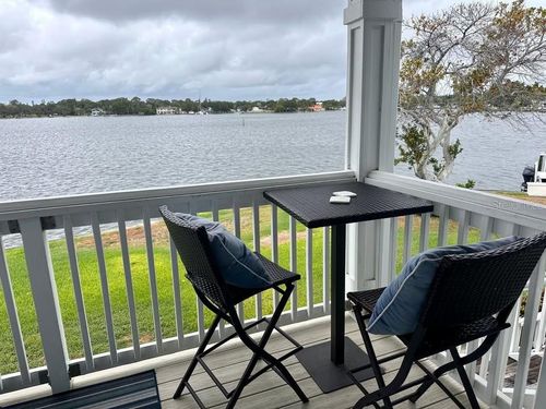 apt-c-5107 Salmon Dr Se, ST PETERSBURG, FL, 33705-6339 | Card Image