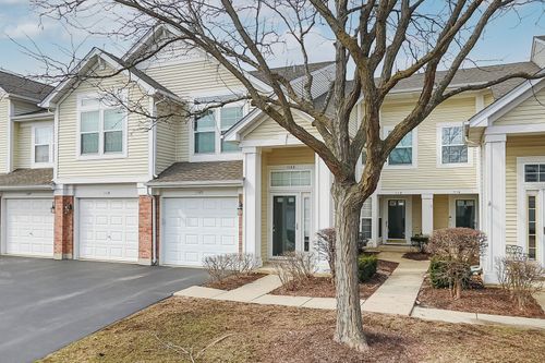 1118-1118 Hawthorne Ln, Elk Grove Village, IL, 60007-7240 | Card Image
