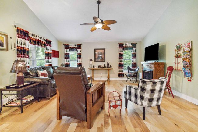 211 Stoneybrook Rd, House other with 2 bedrooms, 2 bathrooms and null parking in Burnside KY | Image 6