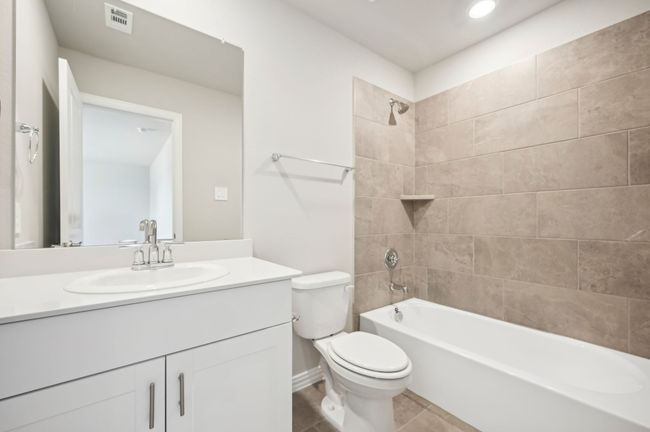Photo is not of the actual home, but is an inspirational photo of builder’s model home and may depict options, furnishings, and/or decorator features that are not included. | Image 29